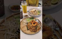 合艾李花园广场酒店餐厅泰式炒粿条海鲜炒饭午餐 Hatyai Lee Gardens Plaza Hotel Pad Thai Seafood Fried Rice Lunch
